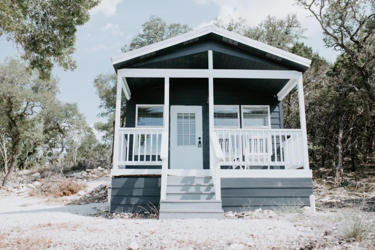 Spring Branch Nest - Texas Tiny House With A Big Viewヴィラ エクステリア 写真